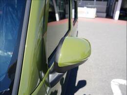 コンパクトカーやSUV・4WD・ミニバンなど最新モデルの登録済未使用車が100台展示。あの車、あの色を見たい！気になる車をここで見比べて・乗って楽しいお車選びをしましょう！