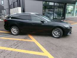 弊社の車は三菱認定中古車で1年間の保証付です。全国の三菱ディーラーで保証修理が受けられます。詳しくは弊社スタッフにお問合せ下さい。