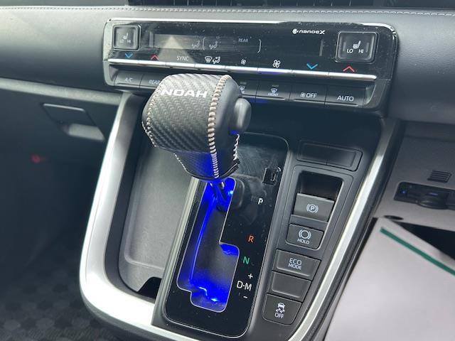 【シフトレバー】『シフトレバー』の画像になります。写真の内容に関してご不明点、ご質問等がございましたらお気軽にガリバー店舗までお問い合わせください。