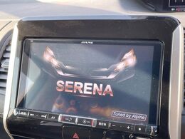 【BIG-Xナビ】人気の大画面BIG-Xナビを装備。専用設計で車内の雰囲気にマッチ！ナビ利用時のマップ表示は見やすく、テレビやDVDは臨場感がアップ！いつものドライブがグッと楽しくなります♪