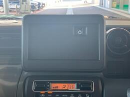 オーディオレス仕様車なのでお好みの全方位カメラ対応のスズキ純正ナビを装着する事が可能！全方位カメラパッケージ装着車なので車両周囲の安全確認がナビの画面で可能！