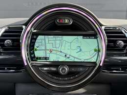 8.8インチ純正HDDナビ、ミュージックサーバー、Bluetooth、ハンズフリーフォン付。