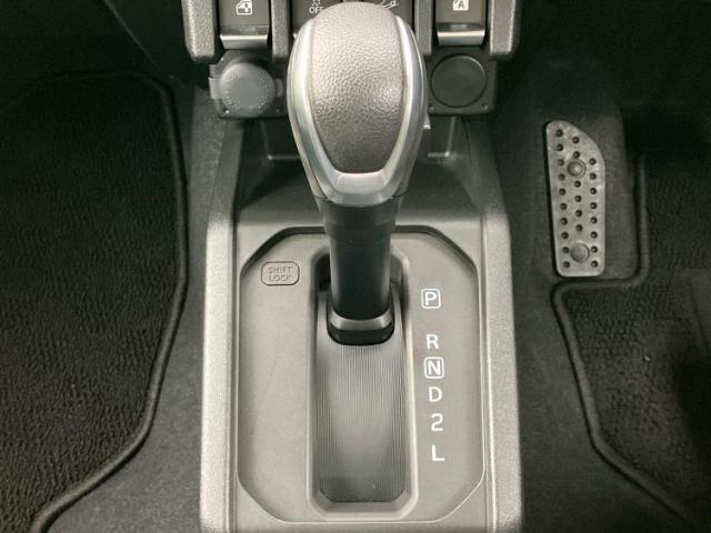 お車に合わせて無料保証以外にも、保証範囲、期間、距離を拡充させた有料保証もご用意しております！中古車の購入が初めてで不安・・・というお客様もご安心ください！