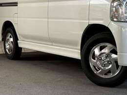 ☆当店は全国からおもとめやすい価格で良質車を厳選して仕入れています！！人気車種・こだわりのカスタム車・希少車・輸入車などオーダーでの販売も可能です！！