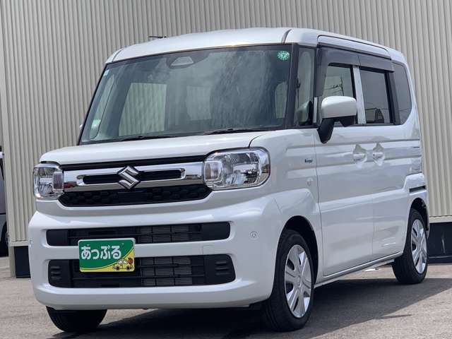毎日全国の仕入れ先から厳選した車を仕入れております！プロの査定士の検査を受けた車を仕入れ、入庫後も社員が1台1台を走行チェックや状態確認・装備確認などを入念に行います。
