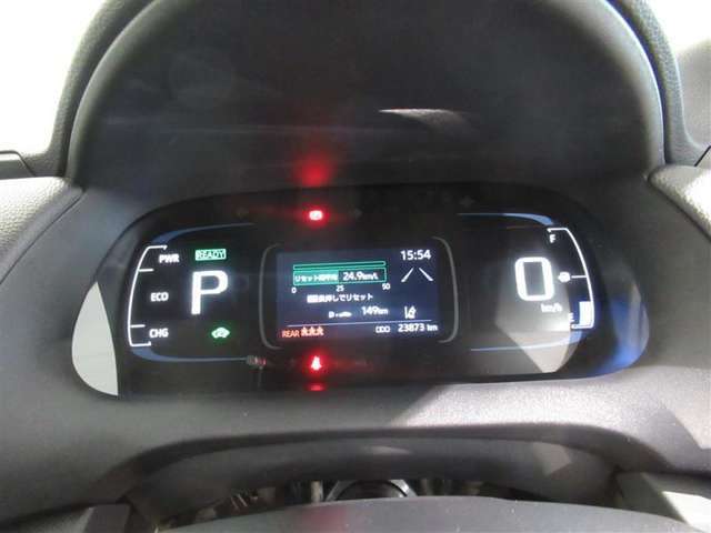 メーターの視認性もよく安全運転ができますね