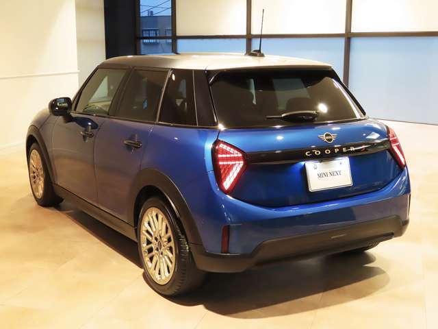 気密性の高いMINIは外の雑音を遮り、快適空間にてドライブが楽しめます。