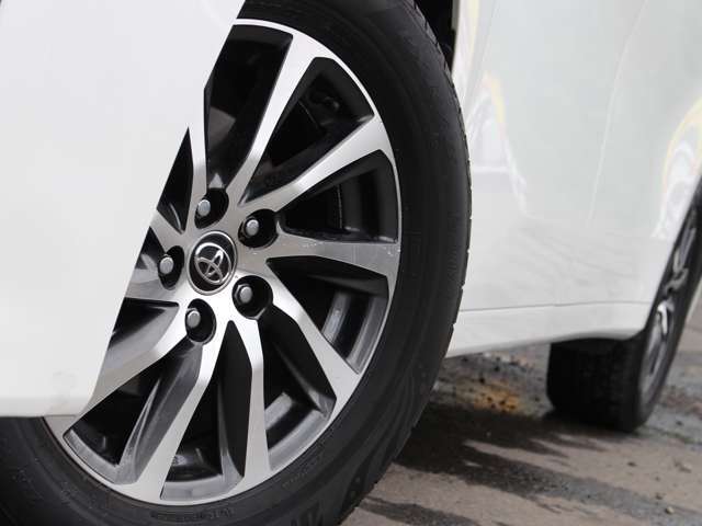 お車の装備、内外装の状態、お見積りの詳細等、様々なご質問もお受けいたします！お気軽にお問合せ下さい！