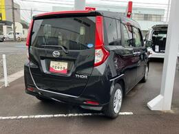 静岡ダイハツの中古車は、展示前に徹底した洗車や室内清掃を実施しております。