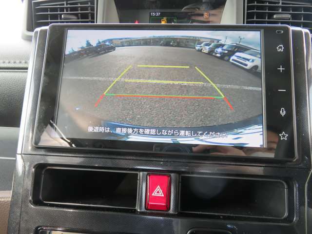 バックカメラが搭載されているので、駐車の際も安全に後方を確認することが可能です。