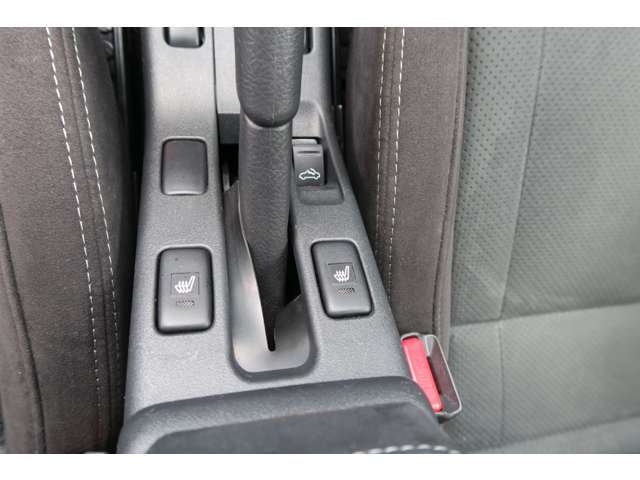 LINEをご利用して頂くと気軽に「この部分の写真を見たい」「＠＠＠ですか？」など気軽に質問したり見たい部分の写真請求して頂けます。LINEの友だちの検索で　@878pnuyr　と検索してみてください。