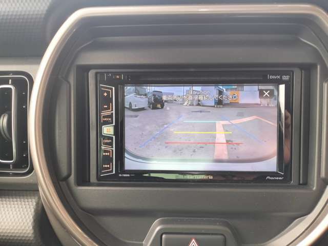 【バックカメラ】駐車時に後方がリアルタイムで映像で確認出来ます。運転スキルに関わらずラクラク駐車出来ます♪