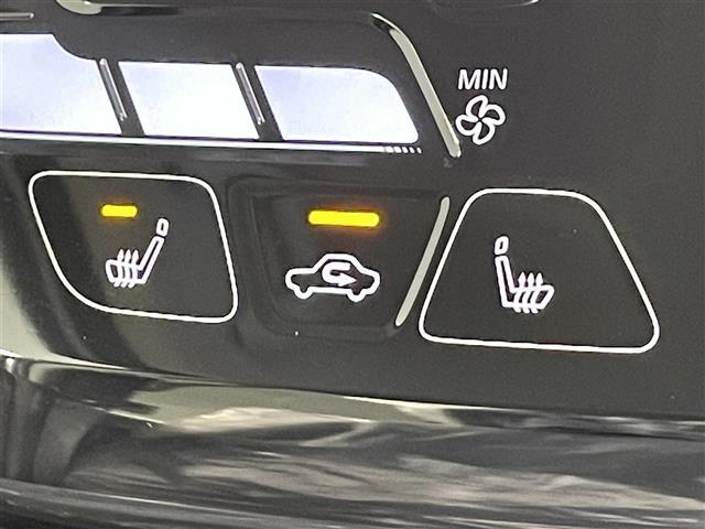 ◆【シートヒーター】シートを温めてくれる暖房機器です！長時間座っていると負担が掛かりやすい背中や腰、または冬場などの寒い日に冷えやすい脚部に快適なぬくもりを伝えます。