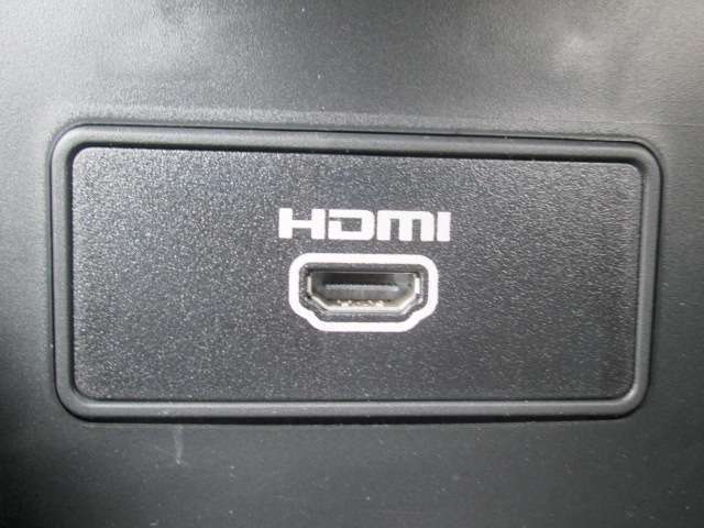HDMIソケットも付いてます様々な用途に使用でき便利です