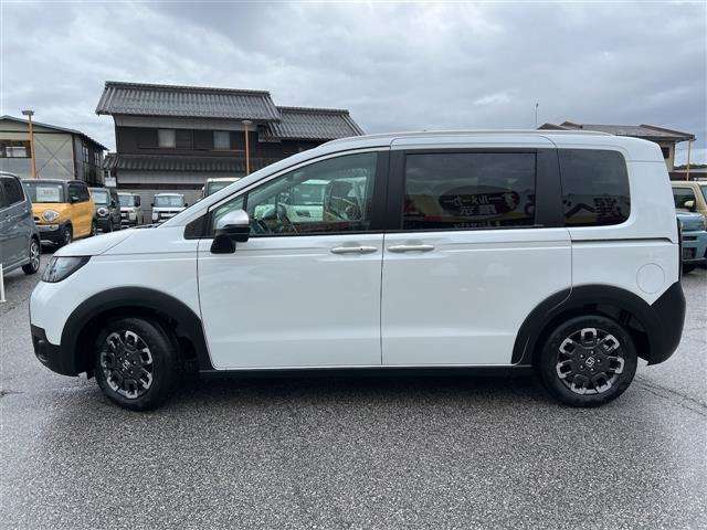 ■□■□■ 登録（届出）済未使用車はノルマ達成のために作られた走行100km未満、かつ初度登録または初度届出された車両でいわゆるアウトレット車です！■□■□■