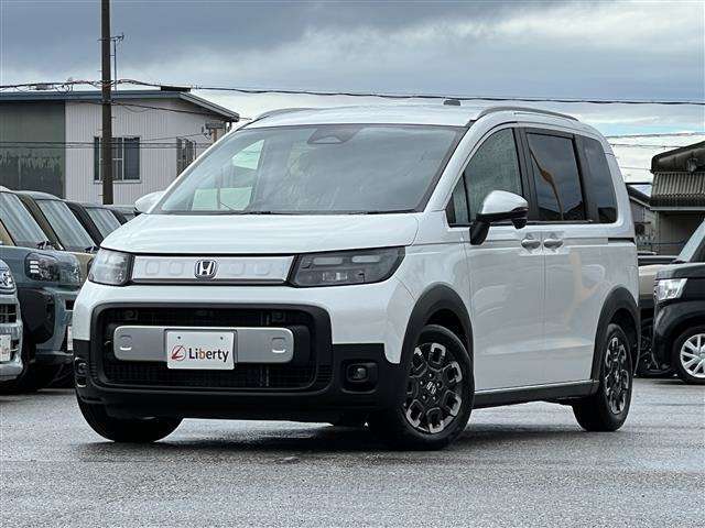 ■□■□■ 軽自動車も普通車も在庫数は 約6000台！！  グループ年間販売台数は20000台！！ 大量販売・大量仕入で1台あたりのコストを削減しています！！  ■□■□■
