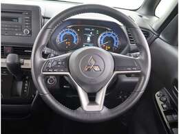 本革巻ステアリングホイール