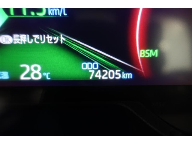 ★撮影時の走行距離は約7.5万kmです。安心のロングラン保証付きです。