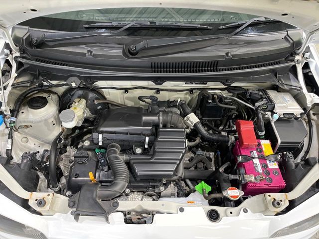 親切・丁寧な専門メカニックスタッフが応対！・車検・点検整備・事故等の修理などアフターサービスも安心。お車のカスタマイズもネクステージのサービススタッフまでご相談ください！