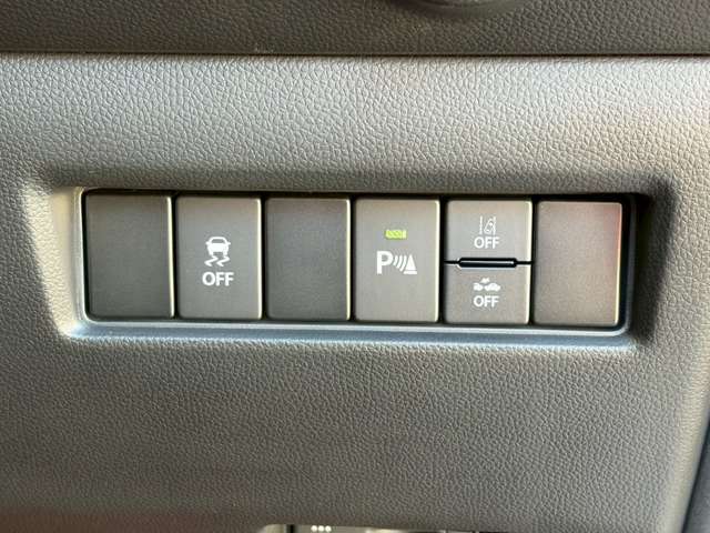 横滑り防止/クリアランスソナー/車線/衝突軽減