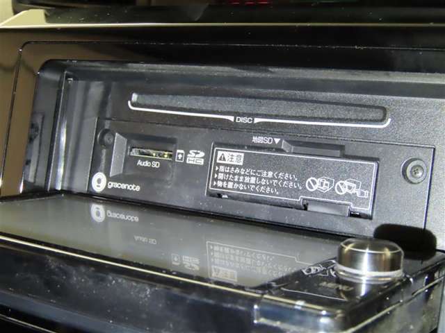CD＆DVDの再生が出来ます。