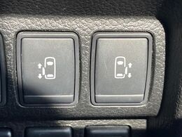 【両側パワースライドドア】スマートキーや運転席のスイッチで後席両側スライドドアの開閉が可能♪電動だから力を入れてドアを開ける必要が無く、小さなお子様でも簡単に開け閉めでき快適です♪