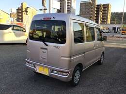 ご覧いただきましてありがとうございます。県外登録納車も承っております！お気軽にお問い合わせください。フリーダイヤル　0120-852-167　《カーセブン高須店》までお電話を！