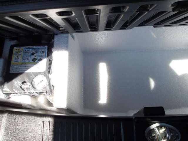 【クルマの状態を徹底検査して公開】中古車の総合評価や内外装の状態などをひと目で分かるよう、プロの検査員が実施した車両検査証明書をご用意しています。