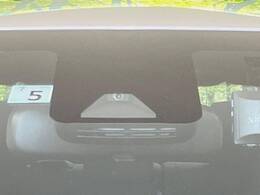 【トヨタセーフティセンス】走行中に前方の車両等を認識し、衝突しそうな時は警報とブレーキで衝突回避と被害軽減をアシスト。より安全にドライブをお楽しみいただけます。