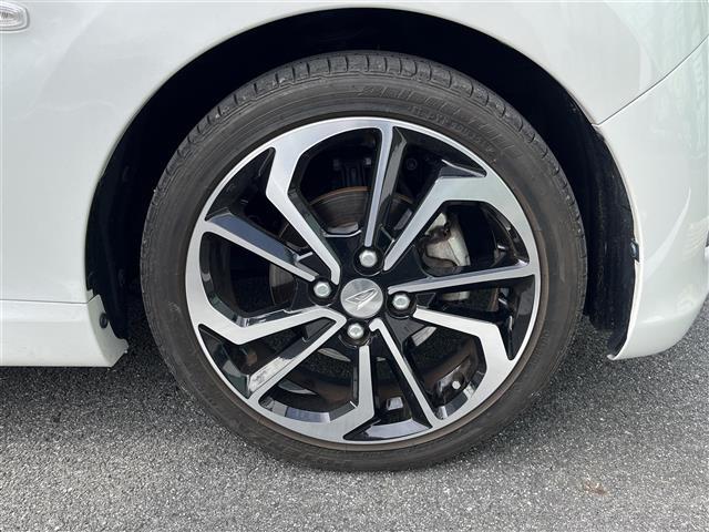 【タイヤ・ホイール】足回りもかっこよく決まってます！社外のアルミやスタッドレスタイヤも取り扱いございます！！ドレスアップもカスタマイズもお任せください！！