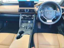 【展示場所】現在、こちらの車両はカーセブン国府店にて展示しております。是非一度店舗にてご覧ください。