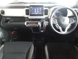 ご納車後も安心なプレミアム保証をご提案いたします。ナビや電装品、エアコンなども含めた600項目の充実した保証内容と安心のロードサービス付帯でサポートいたします。詳細はお尋ねください。