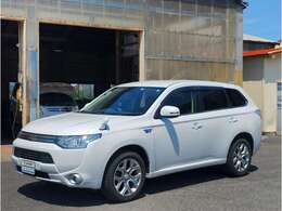 損害保険ジャパン（株）代理店、三井住友海上火災保険（株）代理店！自動車保険だけではなく、火災保険や傷害保険など各種保険も取り扱っております。保険のこともお気軽にご相談ください。