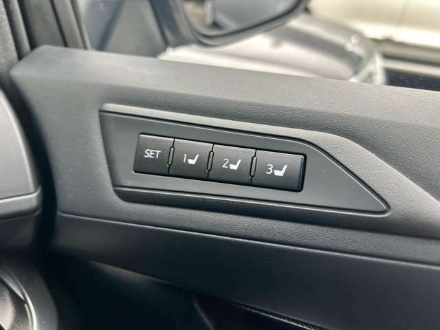 ワンタッチでお好みのシートポジションへ調整が可能なシートポジションメモリースイッチです。