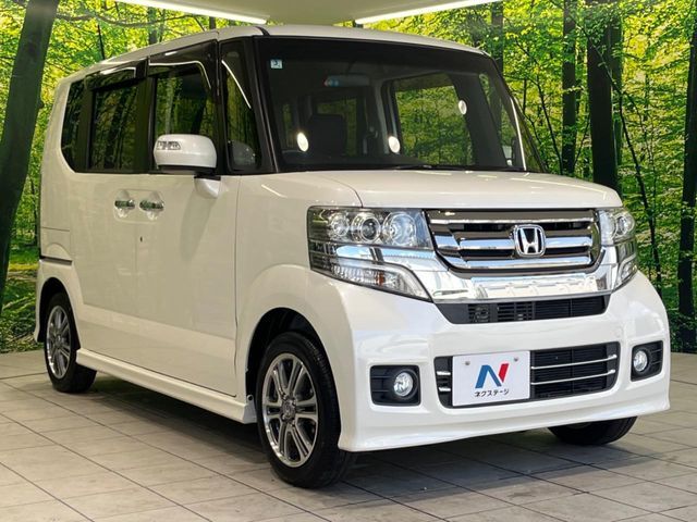 大好評のボディコーティング「弾スプラッシュコート」もご納車までに施工可能。通常のガラスコートと異なる、耐久年数6年の無機質ガラスコーティングが、ボディをキレイな状態に保ってくれます。