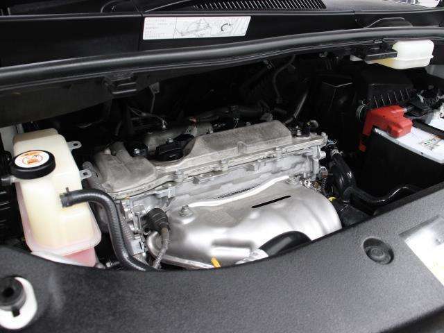 2AR-FE型 2.5L 直4 DOHCエンジン搭載、FF駆動です。