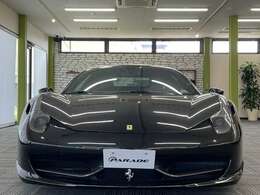 フェラーリ458イタリアは、2009年にドイツ・フランクフルトモーターショーでデビュー。4500cc V型8気筒 NAエンジンを搭載しております。■