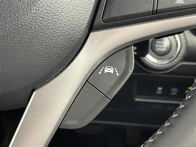 【運転席操作部】快適なドライブを楽しむための機能が装備されています！運転席から触れるので、使いやすいです！除菌プランいれていただくと、さらに清潔で安心していただけます！