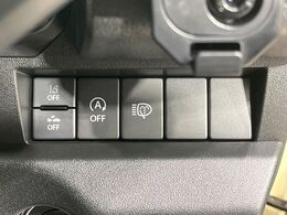 【スズキ　セーフティサポート】走行中に前方の車両等を認識し、衝突しそうな時は警報とブレーキで衝突回避と被害軽減をアシスト。より安全にドライブをお楽しみいただけます。