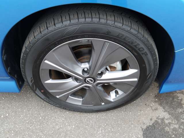 日産純正アルミホイール