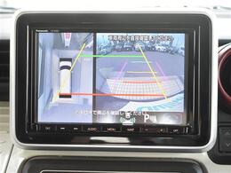 【バックカメラ】駐車時に後方がリアルタイム映像で確認できます。大型商業施設や立体駐車場での駐車時や、夜間のバック時に大活躍！運転スキルに関わらず、今や必須となった装備のひとつです！