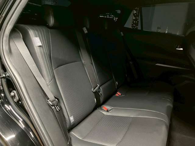車内もキレイで嫌な臭いもありません☆車内の臭い、汚れが気になる方は内装のスチームクリーナーも施工可能です♪