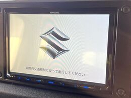 【純正ナビ】人気の純正ナビを装備。オーディオ機能も充実しており、Bluetooth接続すればお持ちのスマホやMP3プレイヤーの音楽を再生可能！毎日の運転がさらに楽しくなります！！