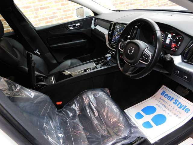 【最低30，000円の下取り金額をお約束♪】『車種』『年式』『走行距離』を問わず、つまり、どんなお車でも最低3万円の下取り金額をお約束。更にボルボでしたら更にプラス高査定をお約束♪