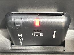 【ETC】高速道路の料金所をストレスなく通過！話題のスポットやサービスエリアに多い「スマートIC」利用時は必須のアイテムです。当店でセットアップを実施、ご納車当日からすぐにご利用いただけます！