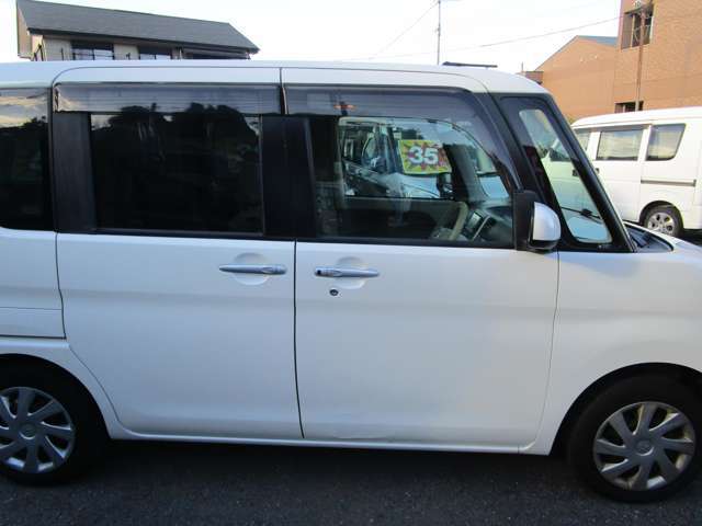 全車オイル交換無料にてやらせて頂いております。営業時間、AM10時からPM18時まで年中無休で、営業しております。是非何かご質問等ありましたら、お気軽にお問合せ下さい。社員一同心よりおまちしております