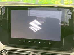 【メーカー純正ナビ】インテリアに溶け込むスタイリッシュな「専用設計」メーカーナビを装備♪視認性や操作性など基本性能にも優れ、より上質なカーライフをお楽しみいただけます。