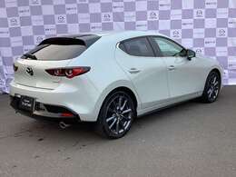 【美しく走る・MAZDA3】