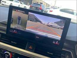 「アラウンドビューモニター」を装備で駐車が苦手な方でも安心です。