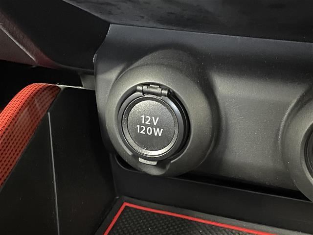 【運転席操作部】快適なドライブを楽しむための機能が装備されています！運転席から触れるので、使いやすいです！除菌プランいれていただくと、さらに清潔で安心していただけます！